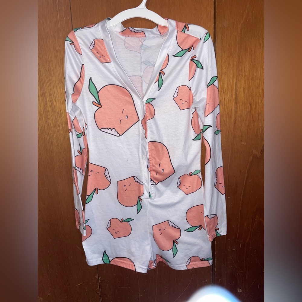 Peach Print Long Sleeve Onesie large like new